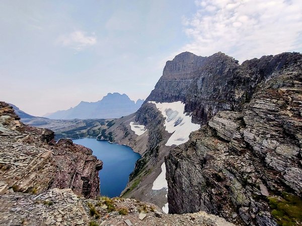 Quels sont les meilleurs conseils pour une randonnée dans les montagnes des Highlands, Écosse : équipements et itinéraires ?